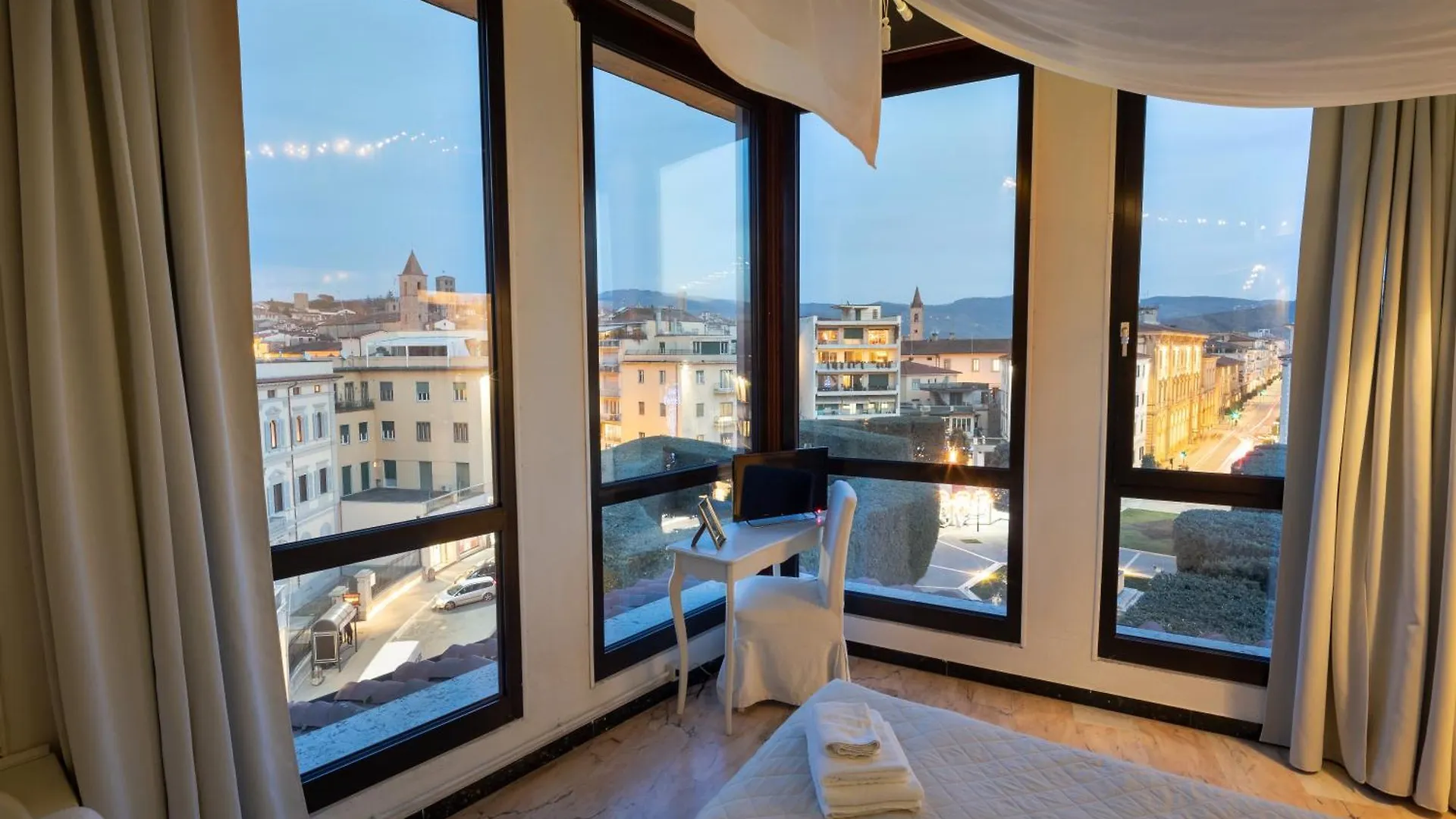 Bed & Breakfast B&B 52Cento Arezzo